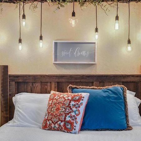 The Rustic Suite - Main Street Lodge In Berlin Dış mekan fotoğraf